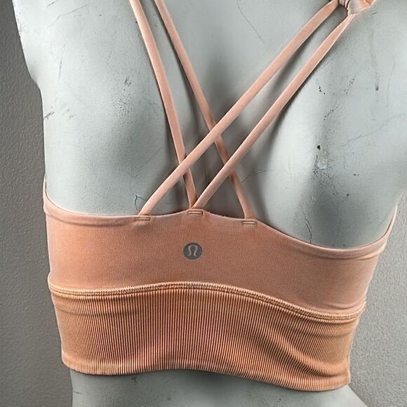 Women’s Lululemon sport bra size 4 shirt top - Picture 7 of 10